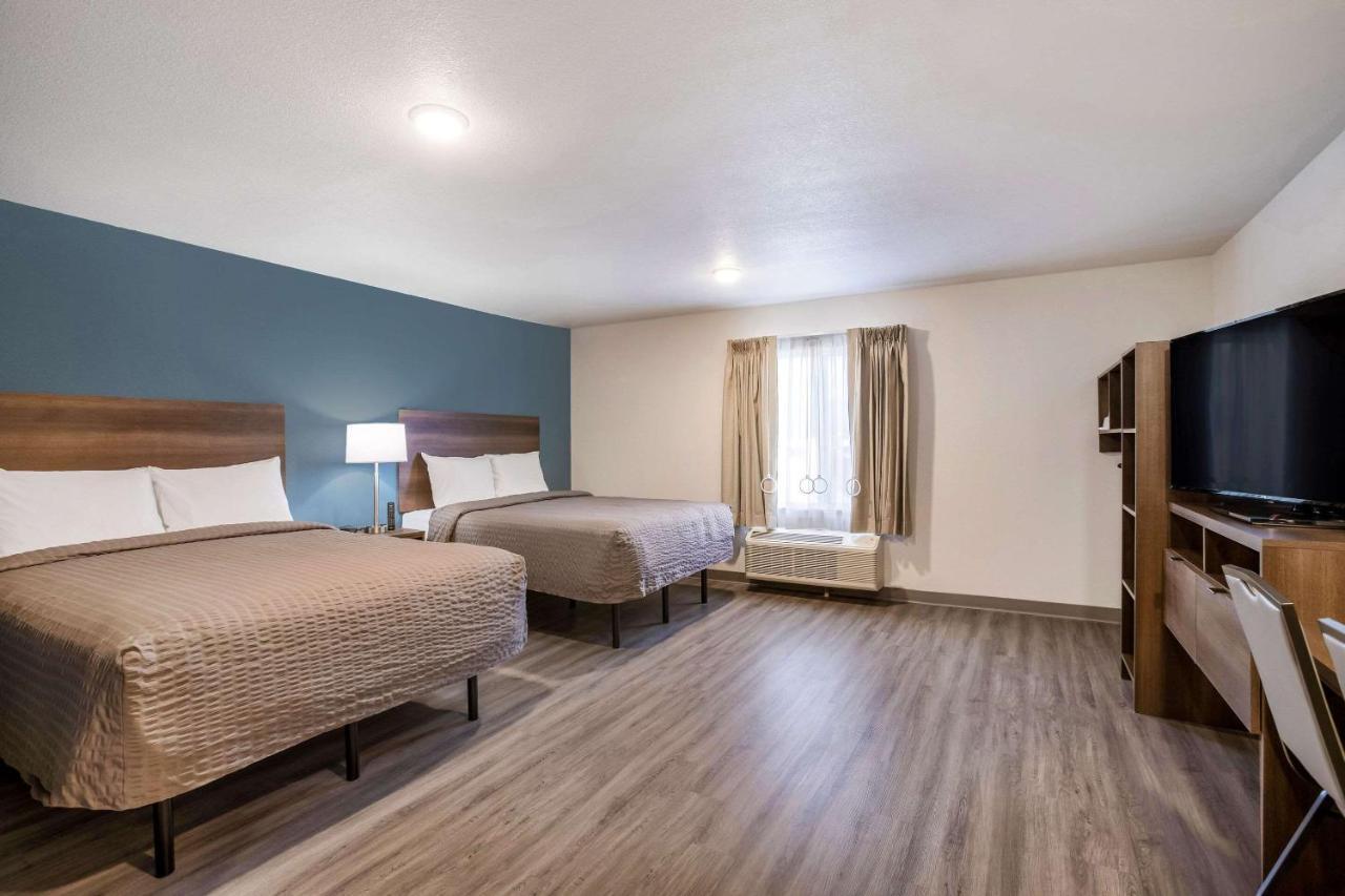 Woodspring Suites Detroit Madison Heights Bagian luar foto