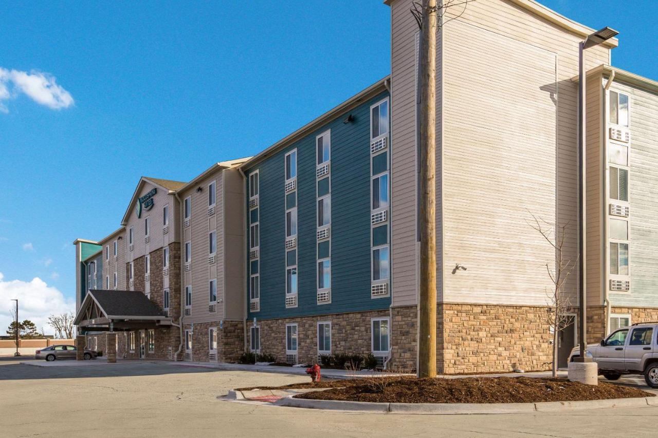 Woodspring Suites Detroit Madison Heights Bagian luar foto