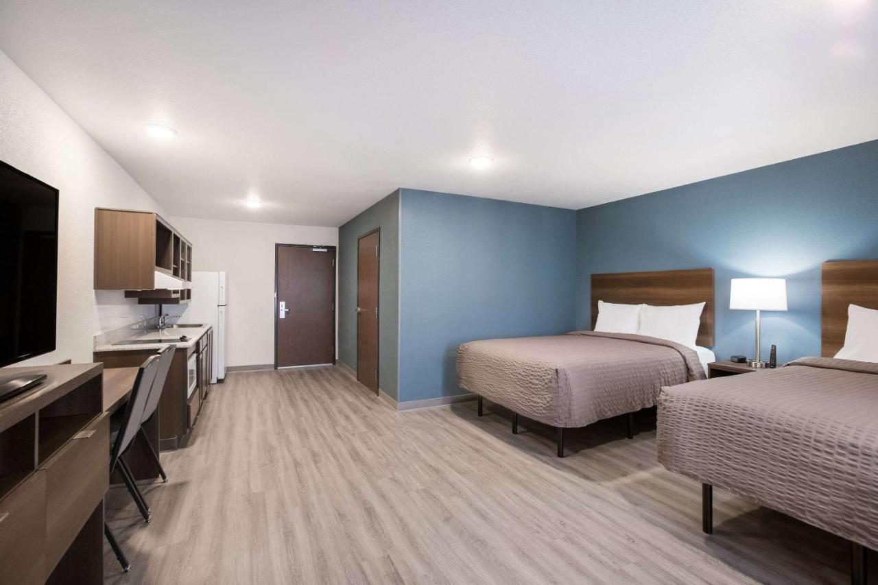 Woodspring Suites Detroit Madison Heights Bagian luar foto