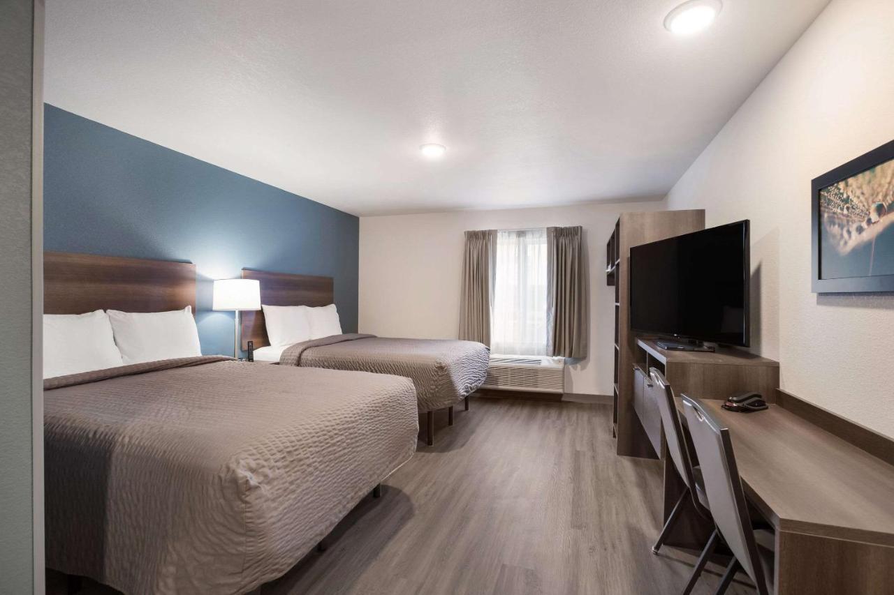 Woodspring Suites Detroit Madison Heights Bagian luar foto