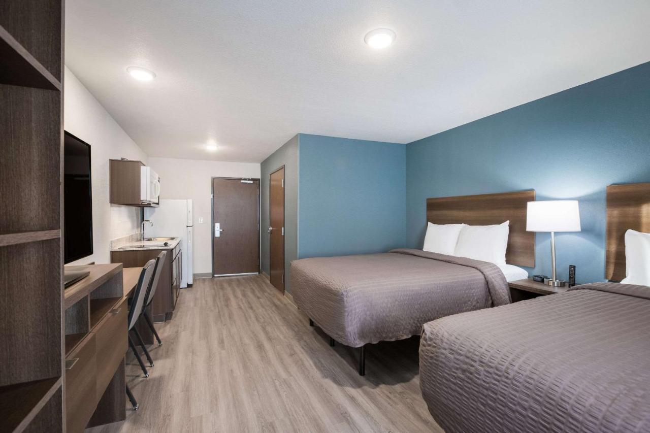 Woodspring Suites Detroit Madison Heights Bagian luar foto